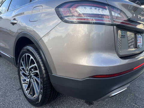 2019 Lincoln Nautilus Reserve