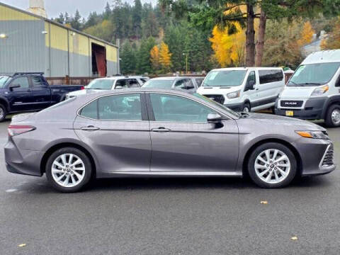 2022 Toyota Camry LE