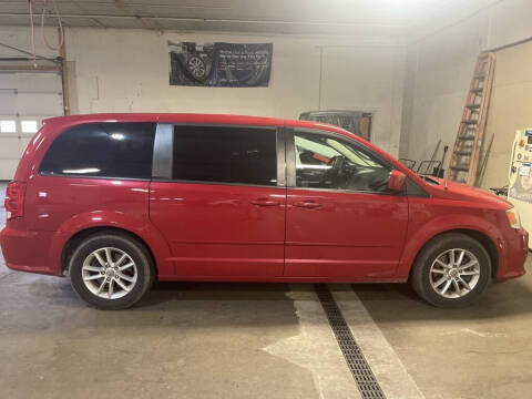2013 Dodge Grand Caravan for sale at Kerns Ford Lincoln in Celina OH