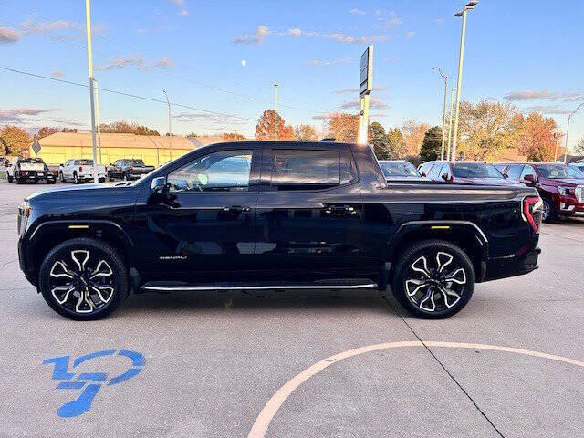 2025 GMC Sierra EV Denali