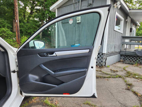 2013 Volkswagen Passat S PZEV