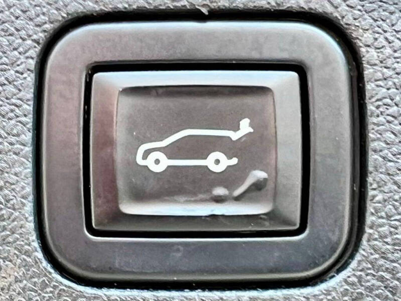 2021 GMC Yukon XL AT4