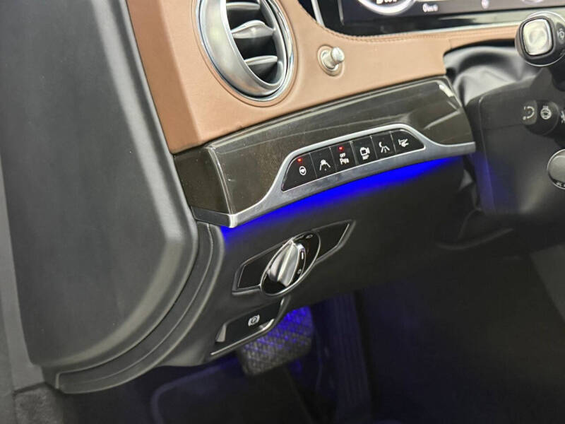 2017 Mercedes-Benz S-Class Mercedes-Maybach S 550 4MATIC