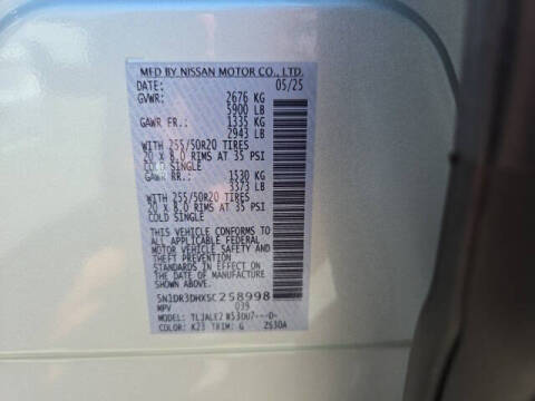 2025 Nissan Pathfinder Platinum