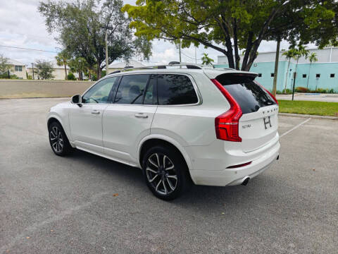 2018 Volvo XC90 T5 Momentum 7-Passenger