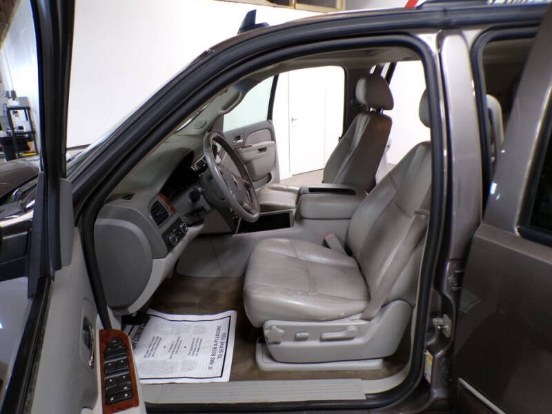 2011 Chevrolet Suburban LT