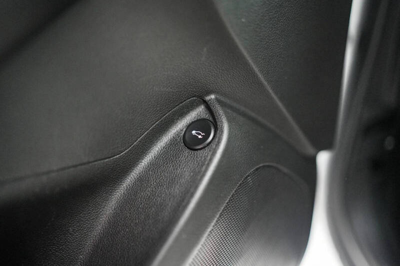 2016 Chevrolet Cruze LS Auto