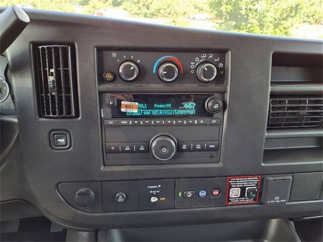 2025 Chevrolet Express 2500