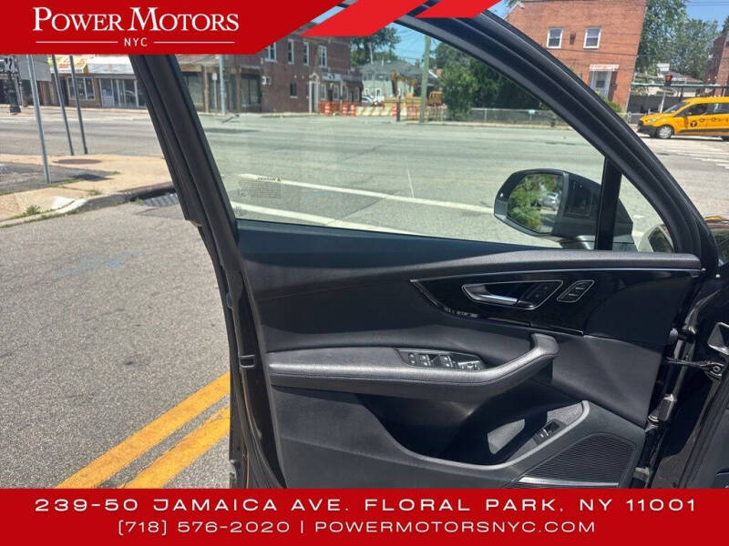 2023 Audi Q7 quattro Premium Plus 55 TFSI