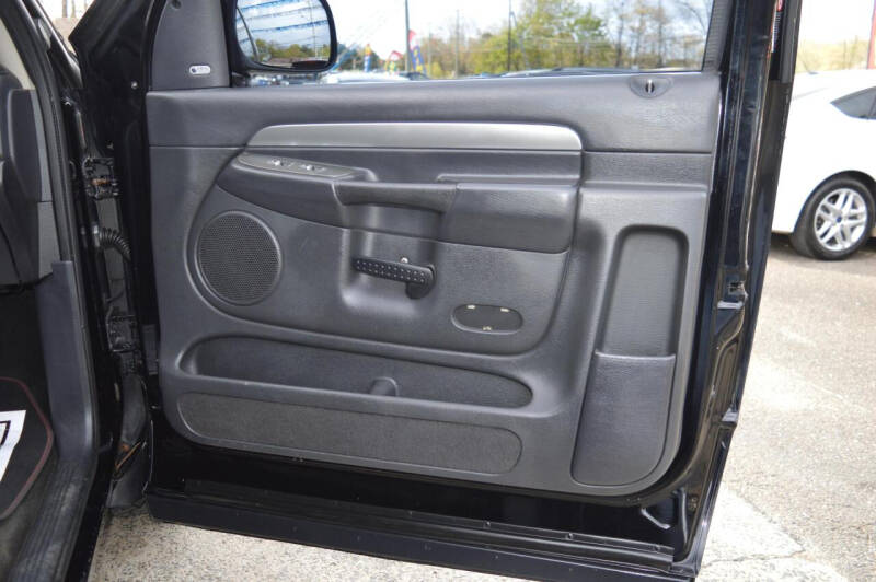 2004 Dodge Ram 1500 SRT-10