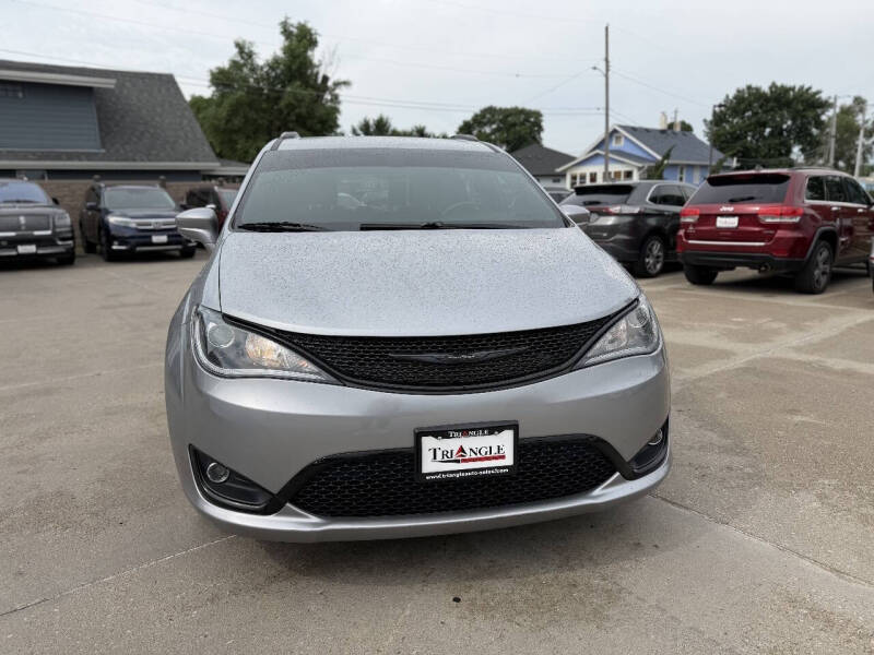 2020 Chrysler Pacifica Touring