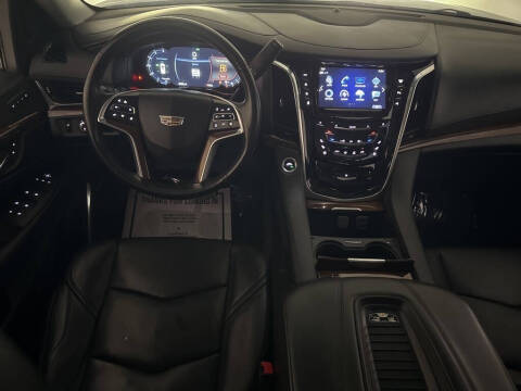 2019 Cadillac Escalade Standard