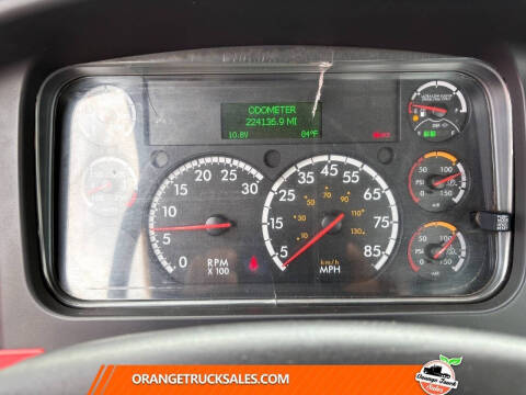 2017 Freightliner M2 106