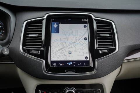 2017 Volvo XC90 T5 Momentum