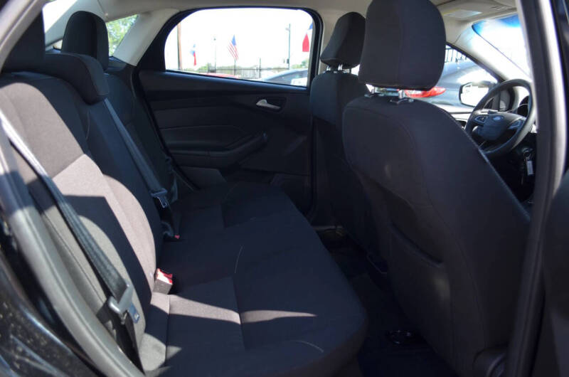 2017 Ford Focus SE