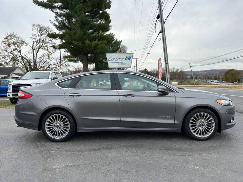 2014 Ford Fusion Titanium photo 28