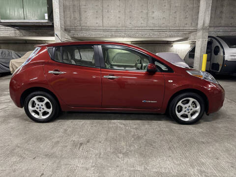 2011 Nissan LEAF SL