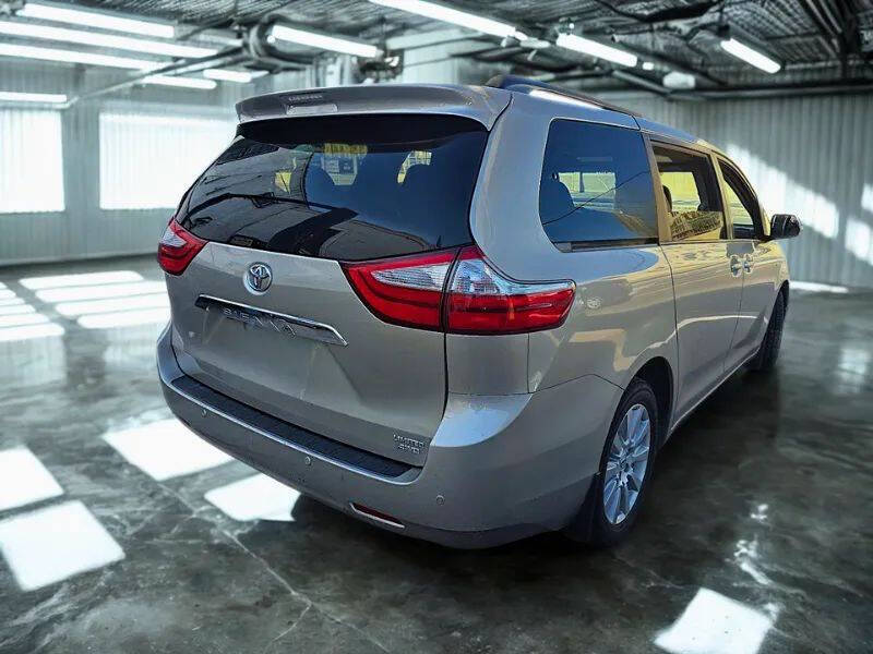 2017 Toyota Sienna