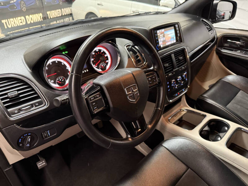 2019 Dodge Grand Caravan SXT 35th Anniversary Edition