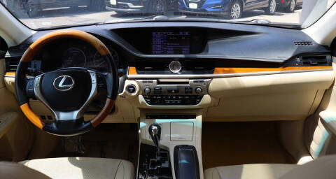 2013 Lexus ES 300h