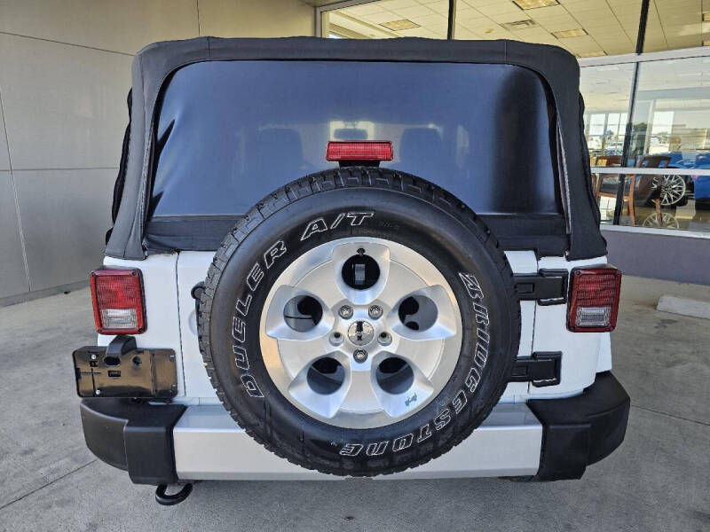 2013 Jeep Wrangler Sahara