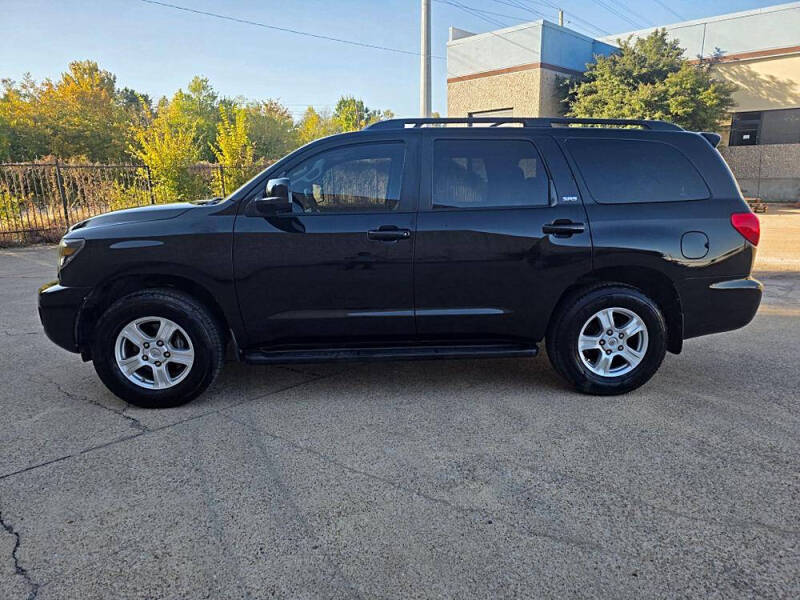 2012 Toyota Sequoia SR5