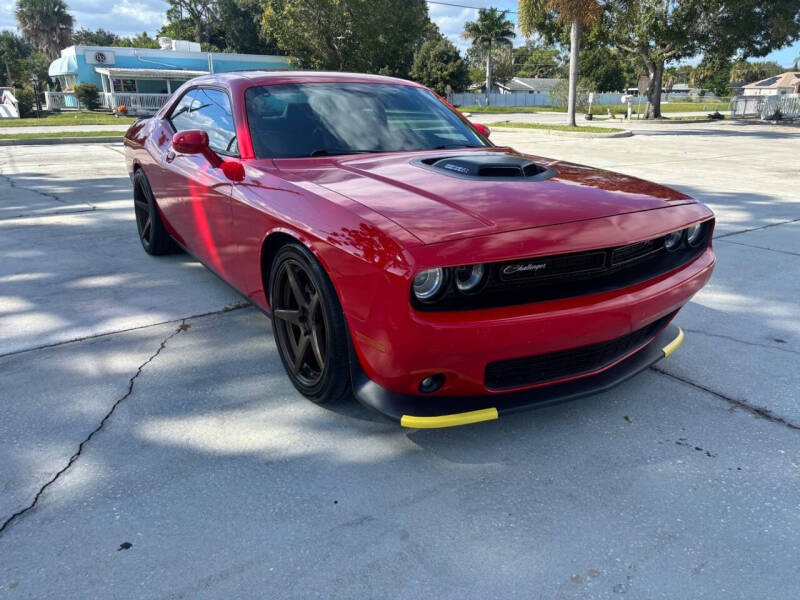 2016 Dodge Challenger R/T Shaker