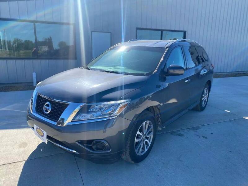 2013 Nissan Pathfinder for sale at BERG AUTO MALL & TRUCKING INC in Beresford SD