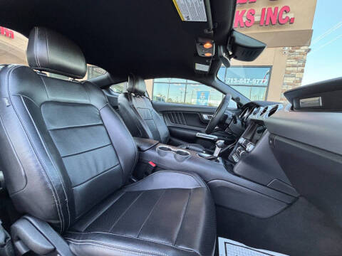 2022 Ford Mustang EcoBoost Premium