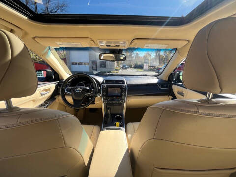 2015 Toyota Camry Hybrid