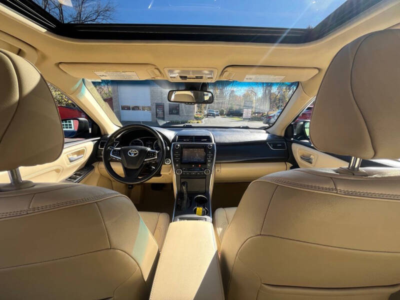 2015 Toyota Camry Hybrid