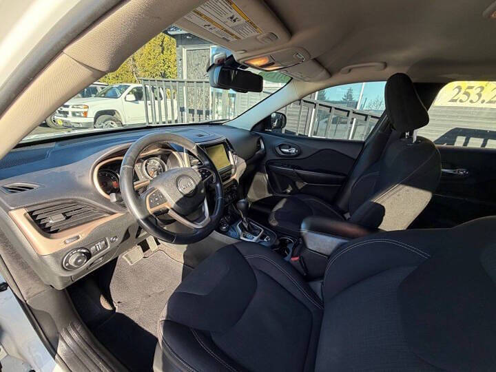 2015 Jeep Cherokee Altitude