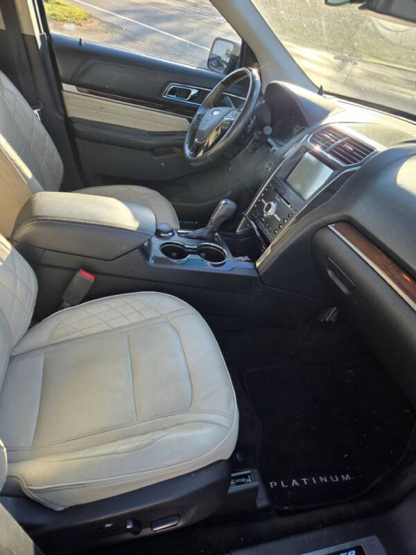 2016 Ford Explorer Platinum