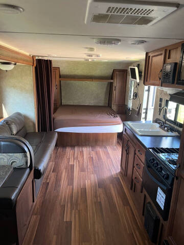 2016 Gulfstream Conquest