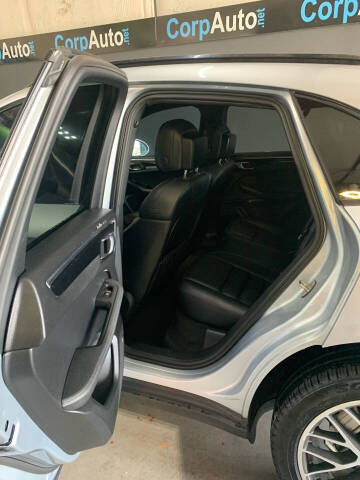 2015 Porsche Macan S