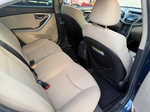 2014 Hyundai Elantra SE