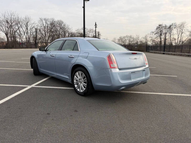 2012 Chrysler 300 C