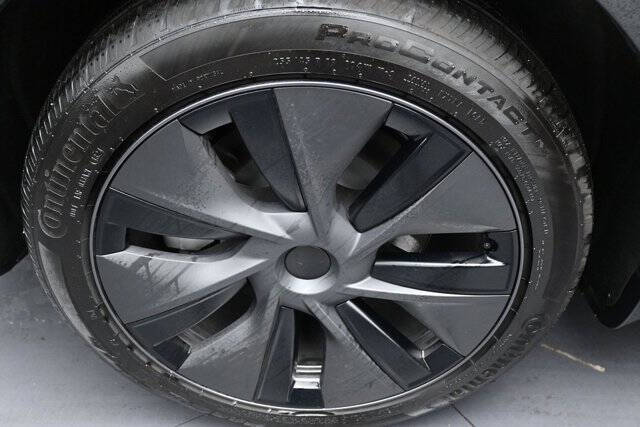 2025 Tesla Model Y Long Range