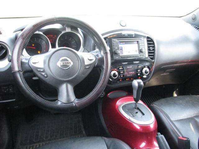 White 2013 Nissan JUKE SL SL 4dr Crossover CVT 5