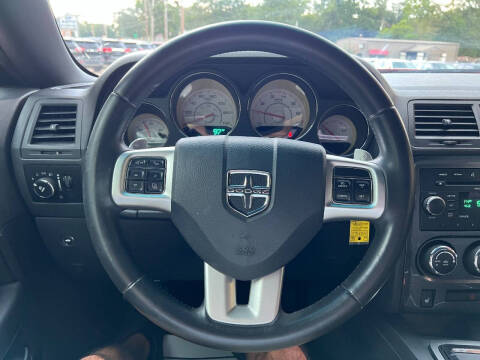 2014 Dodge Challenger SXT