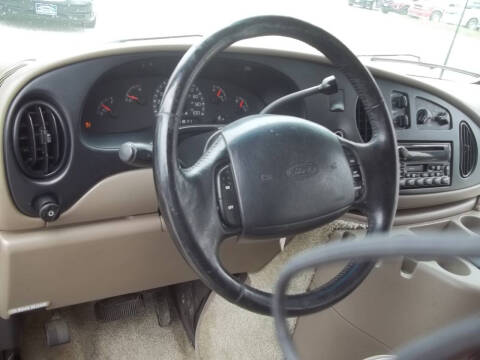 2001 Ford E-Series E-150