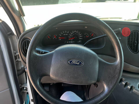 2005 Ford E-Series E-250