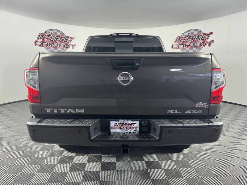 2017 Nissan Titan
