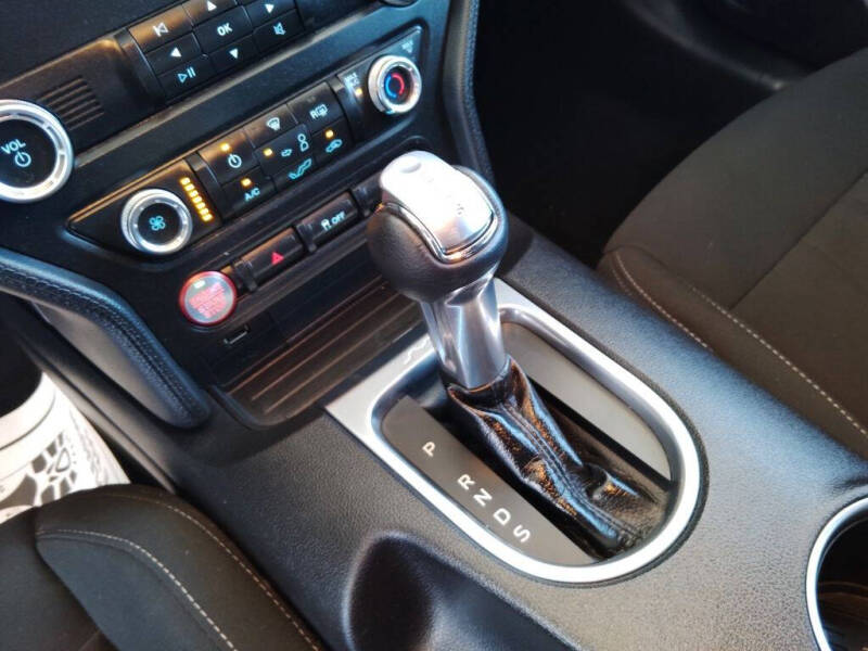 2020 Ford Mustang EcoBoost