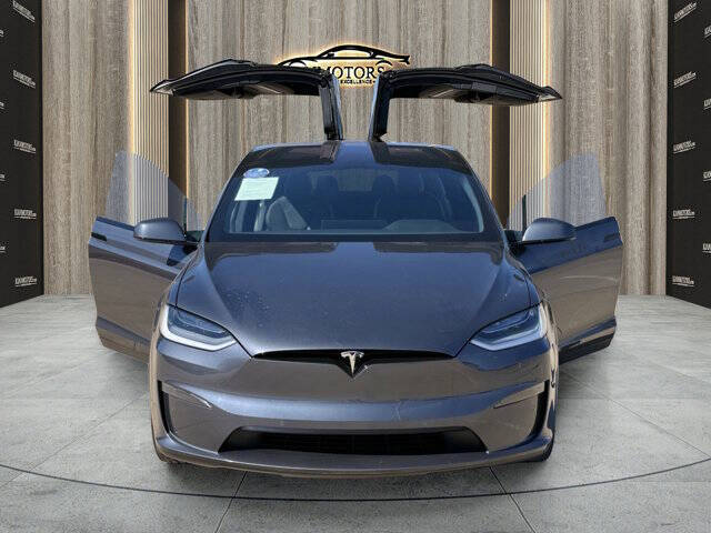 2023 Tesla Model X Standard Range
