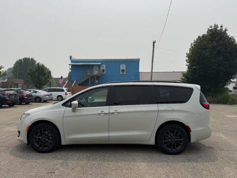 2020 Chrysler Pacifica Launch Edition