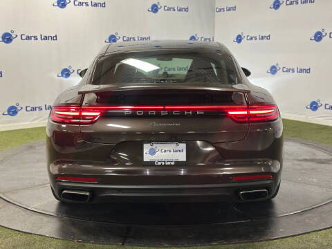 2018 Porsche Panamera