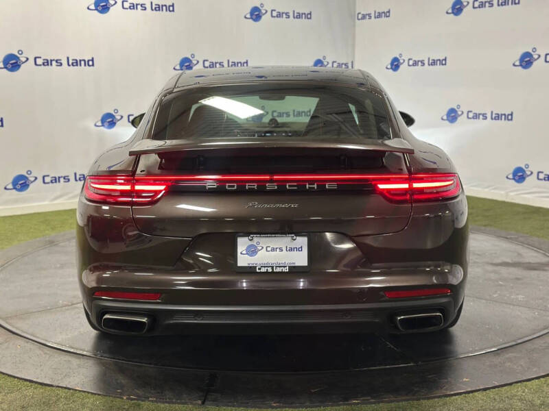 2018 Porsche Panamera