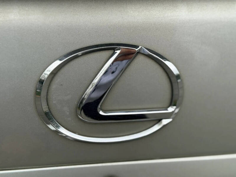 2002 Lexus IS 300
