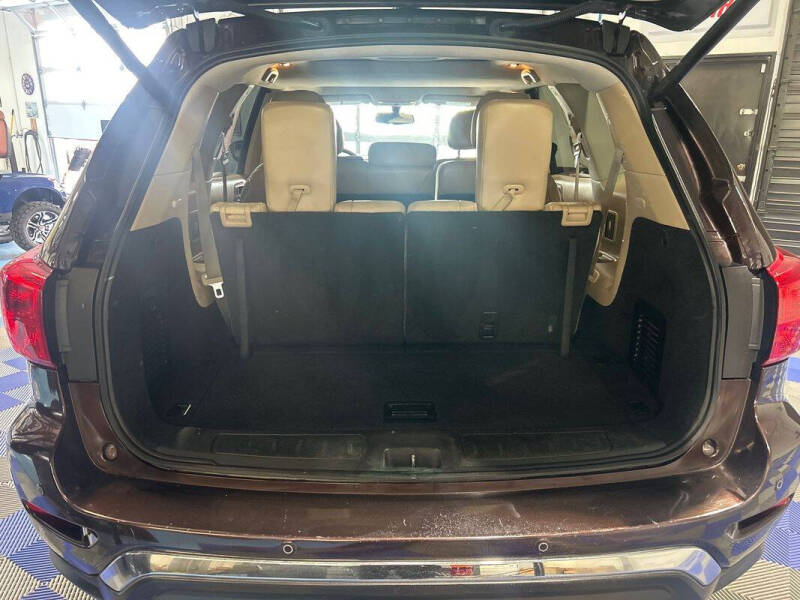 2020 Nissan Pathfinder Platinum